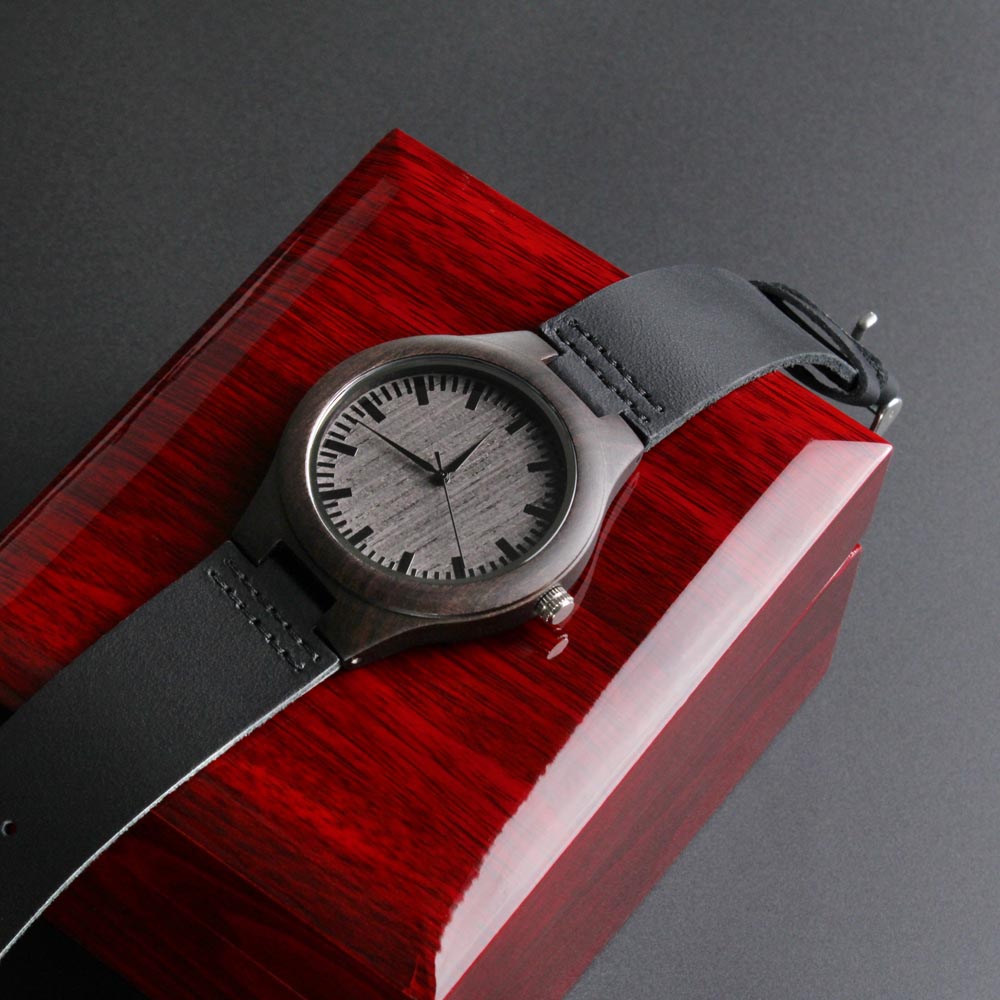 ZELQUAR™ Heritage Sandalwood Wooden Watch – Personalized Luxury Timepiece