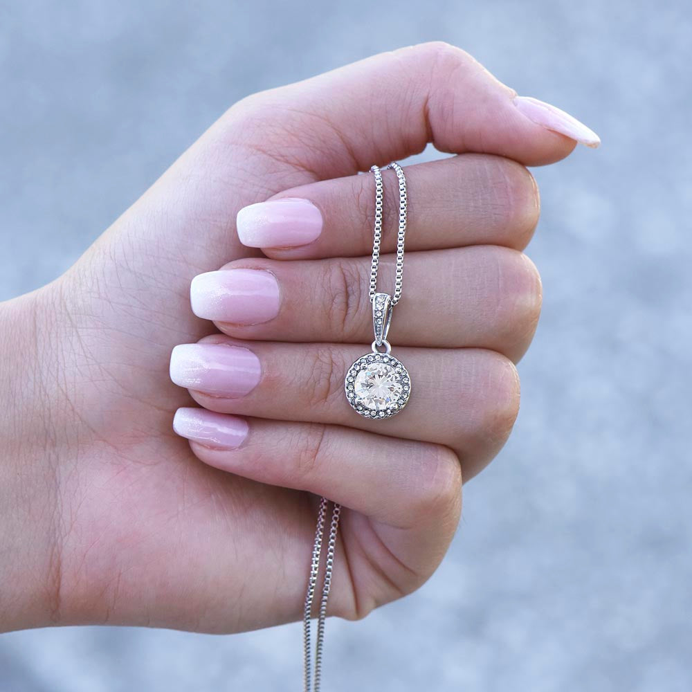 ZELQUAR™ Eternal Hope Necklace – A Timeless Symbol of Strength & Hope