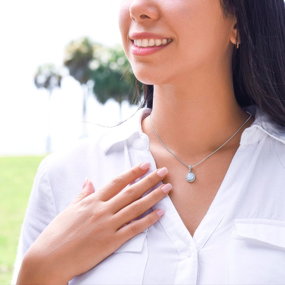 ZELQUAR™ Eternal Hope Necklace – A Timeless Symbol of Strength & Hope