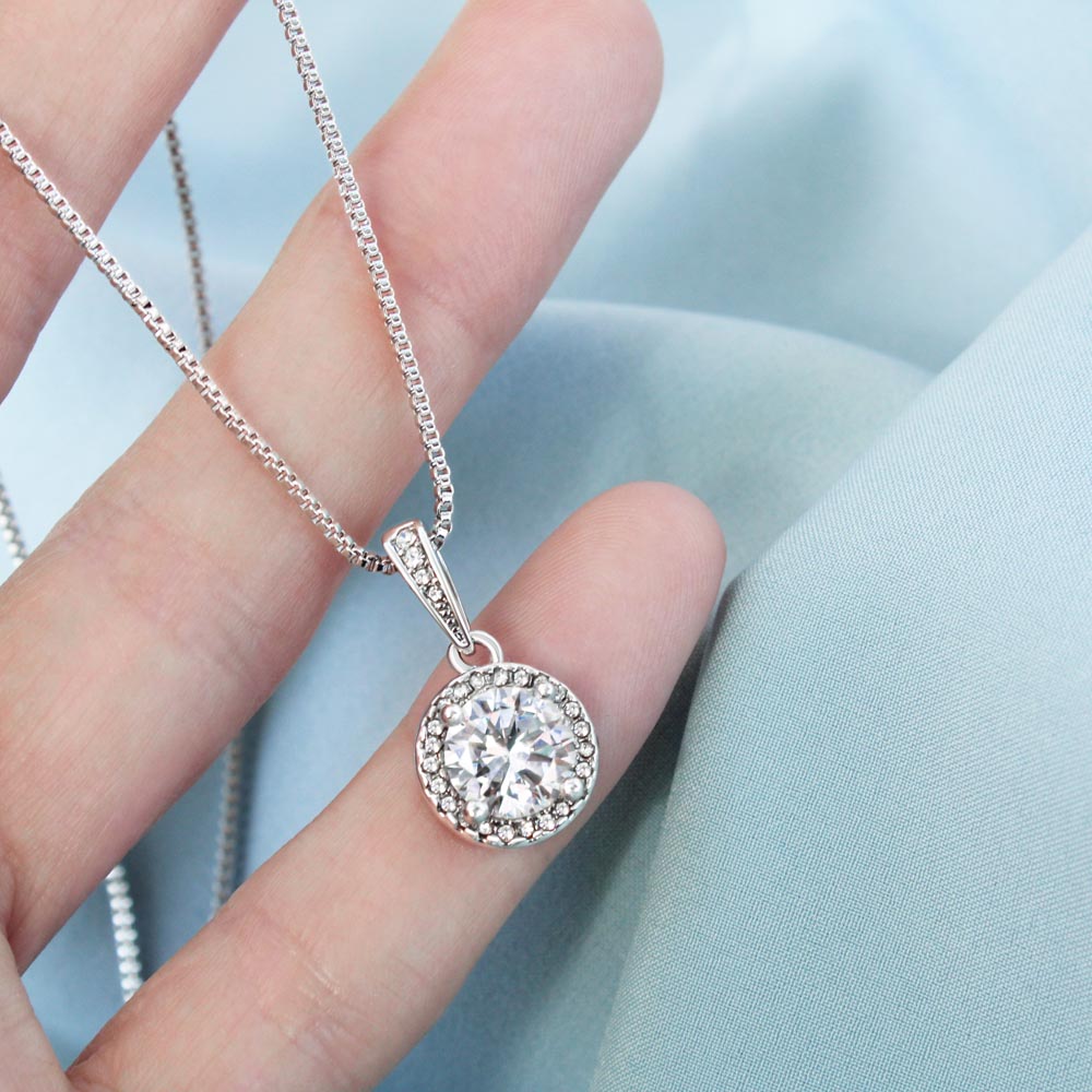 ZELQUAR™ Eternal Hope Necklace – A Timeless Symbol of Strength & Hope