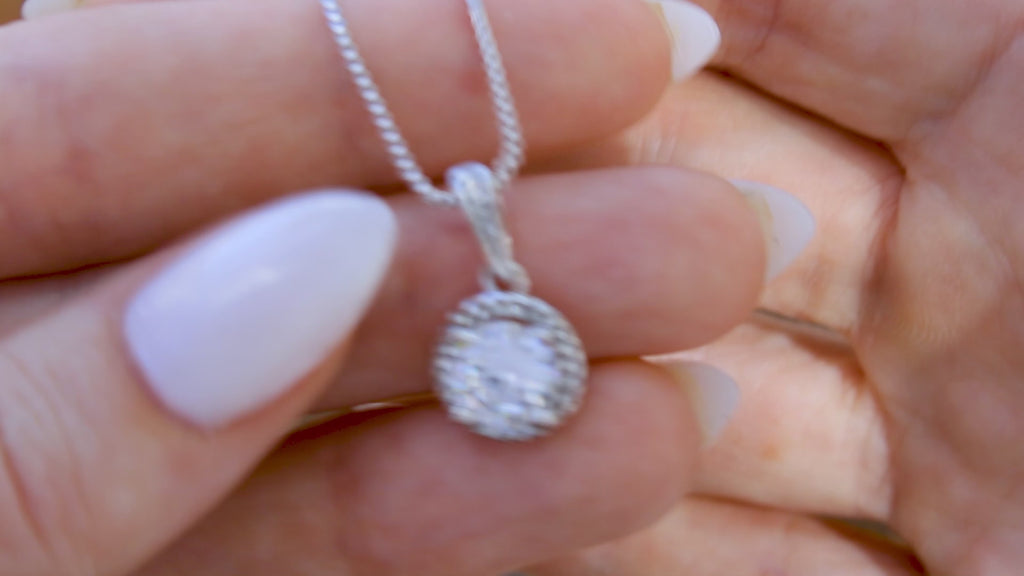 ZELQUAR™ Eternal Hope Necklace – A Timeless Symbol of Strength & Hope