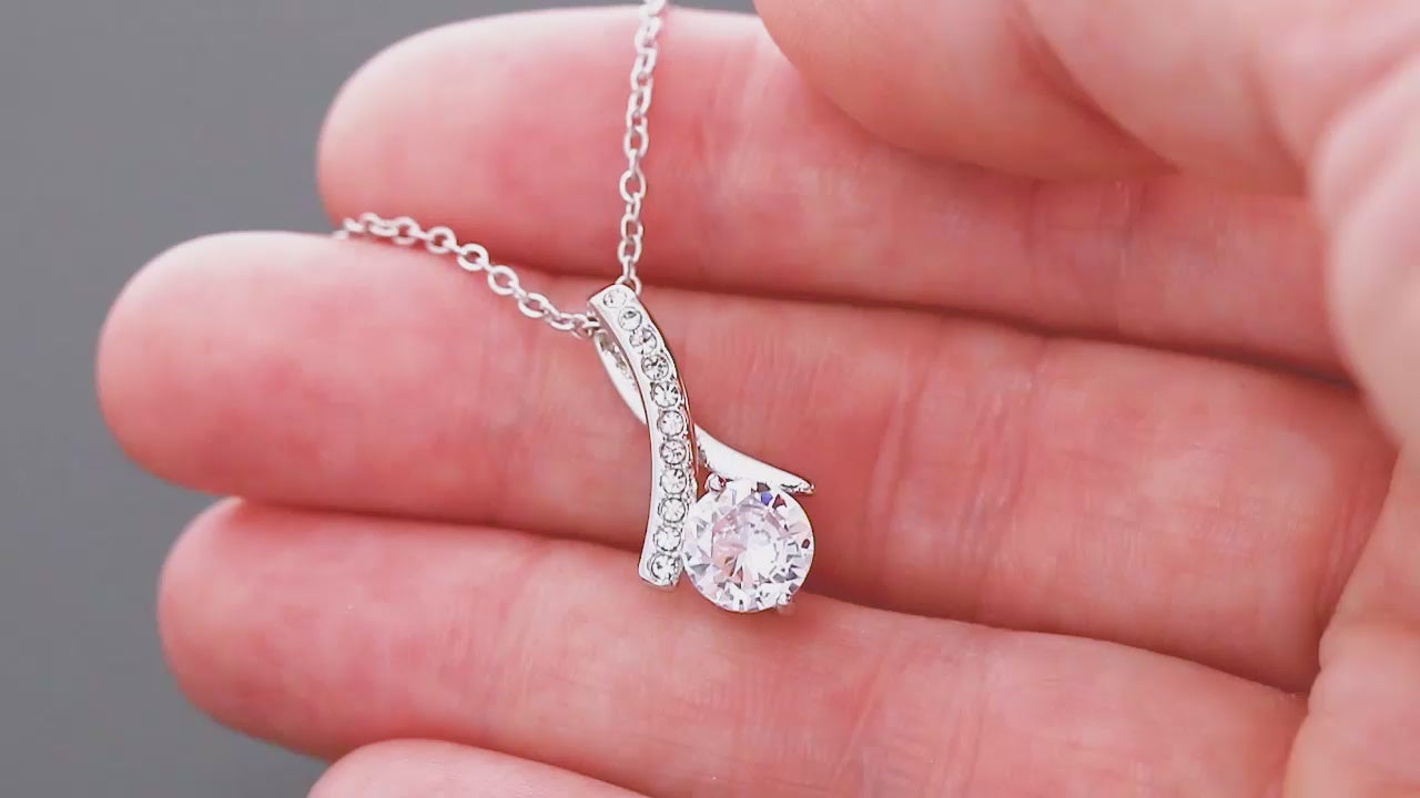 ZELQUAR™ Alluring Beauty Necklace – A Timeless Expression of Grace & Elegance