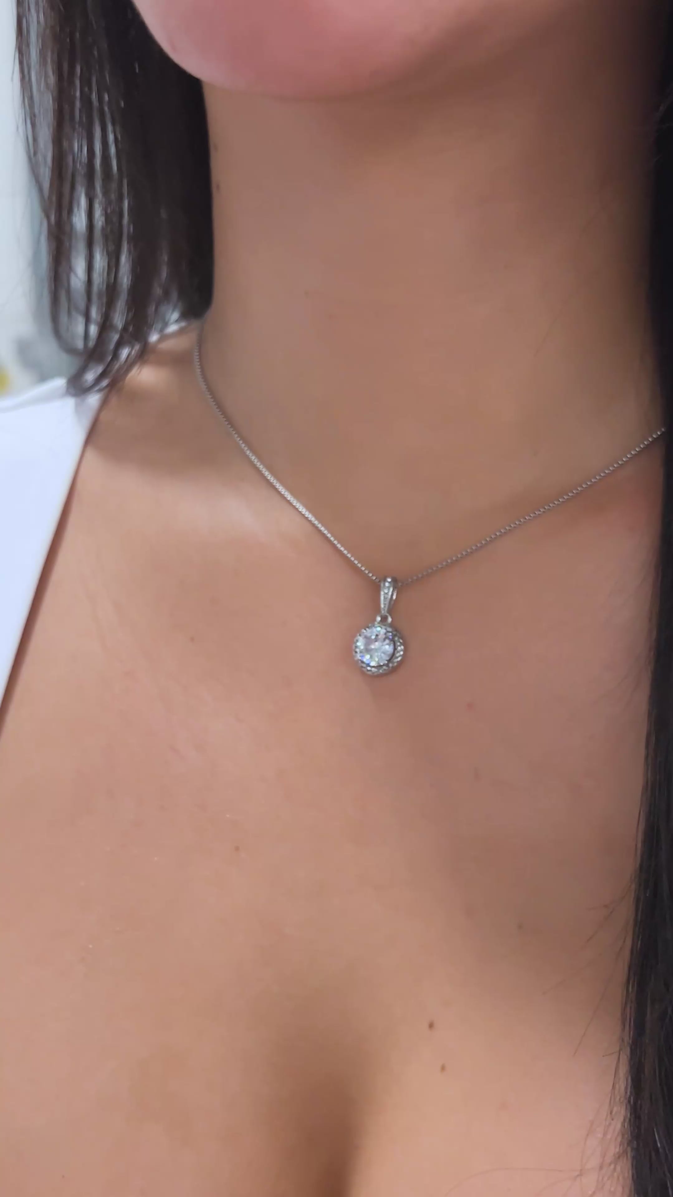 ZELQUAR™ Eternal Hope Necklace – A Timeless Symbol of Strength & Hope
